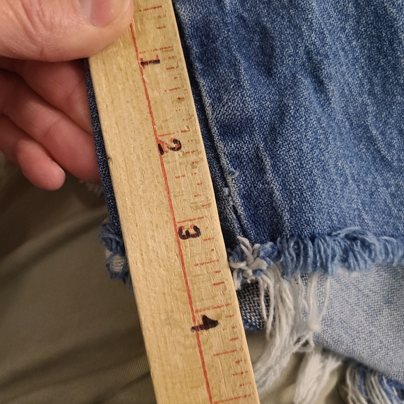 Wrangler Cut-Off Denim High Waist Shorts 37" - Picture 9 of 13